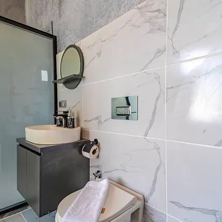 Seaview 2 Bedroom - 9854 Villa