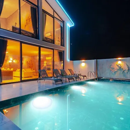 Seaview 2 Bedroom - 9854