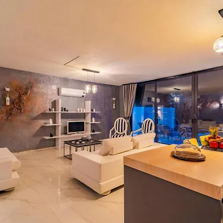 Seaview 2 Bedroom - 9854 Villa